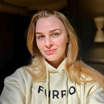 Anni, Brand Manager